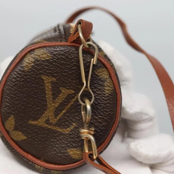 LOUIS VUITTON Monogram Papillon Pouch LV Auth - Picture 2 of 15